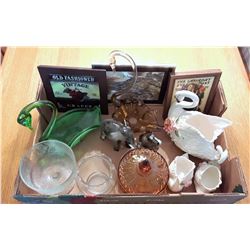17 - FLAT OF VINTAGE GLASS WEAR & DÉCOR ITEMS