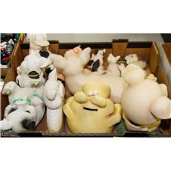 LOT OF 14 PIG LAWN & GARDEN ORNAMENTS, & BOBBLE