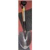 Image 1 : LOT OF 2 SHOVELS