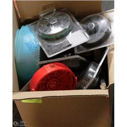 BOX OF TRIMLINE AND KOMATSU CUPS