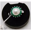 Image 1 : #27-AKOYA PEARL & EMERALD GEMSTONE RING