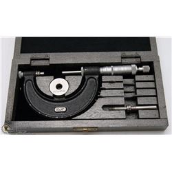 MOORE-WRIGHT NO.940 MICROMETER WITH CASE