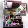 Image 1 : 16 - PICTURE DISPLAY WOODEN BOX & CONTENTS