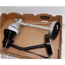 NEW 2 FLEXIBLE READING LAMPS