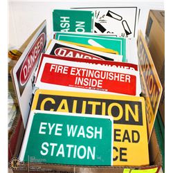 FLAT OF MANY ASSORTED WARNING/CONSTRUCTION SIGNS