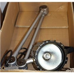 LOT OF 2 NEW HALOGEN MACHINE-LAMPS