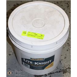 7L PAIL OF JET-LUBE LITE-KNIGHT JOINT COMPOUND