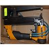 Image 1 : NEW BOSTITCH PNEUMATIC STAPLER 450S2