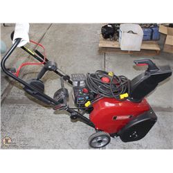 CRAFTSMAN BRIGGS + STRATTON  SNOW SERIES 800 SNOW