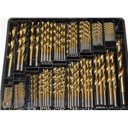MASTERCRAFT / DRILL BIT SET AND DRILL SET