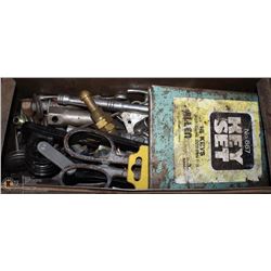 VINTAGE TOOL BOX W/TOOLS