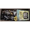 Image 1 : VINTAGE TOOL BOX W/TOOLS
