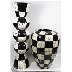 2 SHOWHOME CHECKERPLATE EGGSHELL AND BLACK