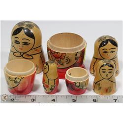 SMALL MATROYOSHKA NESTING DOLLS SET