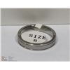 Image 1 : STAINLESS STEEL SIZE 8 RING WITH BOX