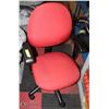 Image 1 : OFFICE HYDRAULIC RED CHAIR