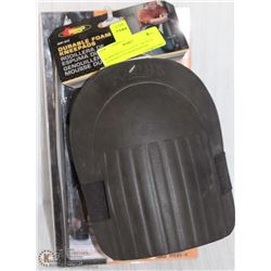 KORKERS ICE-CLEATS + KUNY'S DURABLE FOAM KNEEPADS