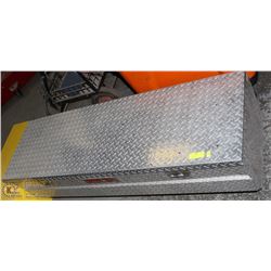 DELTA TRUCK TOOL BOX . FITS ANY TRUCK MODELS.