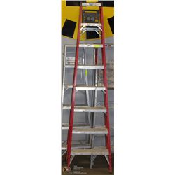 8FT LITE* FIBREGLASS STEP LADDER