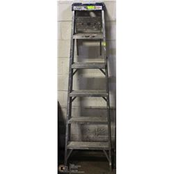 6 FT STEP ALUMINIUM LADDER W/ TRAY