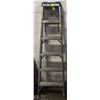 Image 1 : 6 FT STEP ALUMINIUM LADDER W/ TRAY