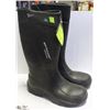 Image 1 : DUNLOP SIZE 6 NEOPRENE RUBBER WORK BOOTS