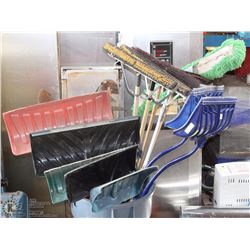 LOT OF 20 SNOW/SPRING SEASONAL TOOLS