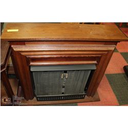 VINTAGE WOOD FIREPLACE MANTLE WITH INSERT