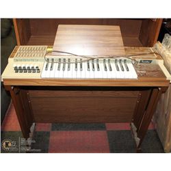 BON TEMPI VINTAGE MINI ORGAN