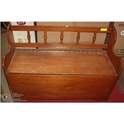 WOOD BENCH CHEST