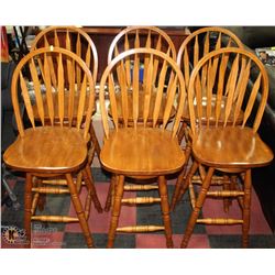 GROUP OF 6 OAK SWIVEL BAR STOOLS