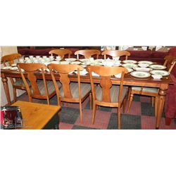 SOLID WOOD TABLE WITH 8 CHAIRS AND 2 LEAFS