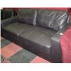 Image 1 : LEATHERETTE SOFA 58"X33"
