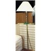 Image 1 : BRASS FLOOR LAMP