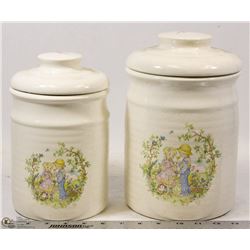SET OF CERAMIC CANISTERS FEATURED LITTLE