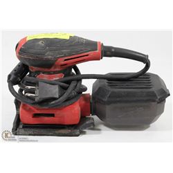 MILWAUKEE 1/4 SHEET PALM SANDER