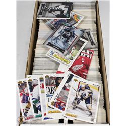 ASSORTED BOX OF HOCKEY CARDS APPROX 1600 TOTAL