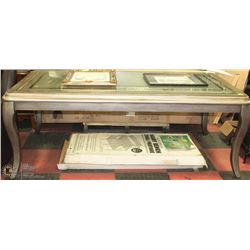 GLASSTOP DININGROON  TABLE