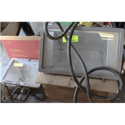 3 HALOGEN LAMPS WITH EXTENTION WIRING