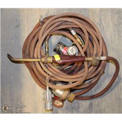 WELDING GAUGE AND HAND HELD WELDER WITH POST