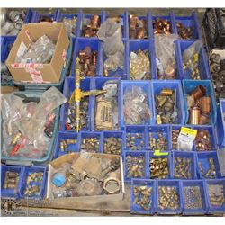 PALLET OF BRASS AND COPPER FITTINGS