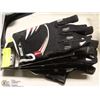 Image 1 : LOT OF 3 PAIRS ATB LIGHT DUTY GLOVES MEDIUM