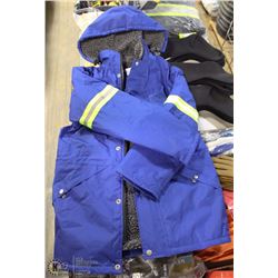 CONDER WINTER JACKET WITH HOODN SIZE MEDIUM