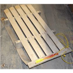 TORPEDO WOODEN SLED