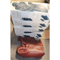 SET OF 4 TINGLY WORKBOOTS AND RUBBERS IN BOX