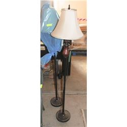 PALLET OF MATCHING LAMPS