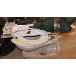 1 TOILET WITH BACK MOUNT WITH FOLDING METAL