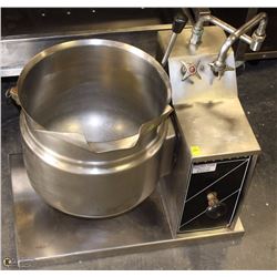 GARLAND TILTING STEAM KETTLE