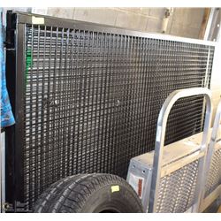 8FT X 5FT METAL GRIDS