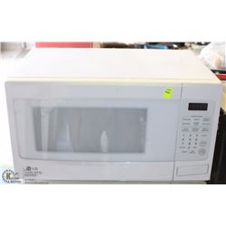 LG MICROWAVE 1250W MODEL NUMBER S90LMS901SW